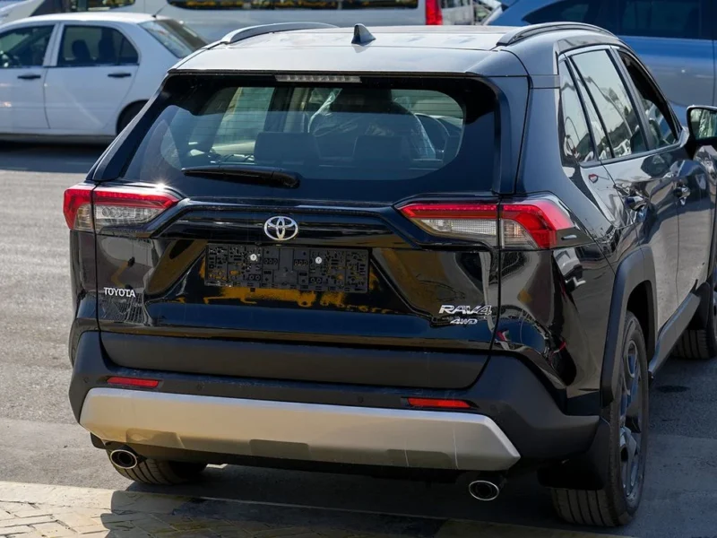 2025 Toyota RAV 4 4 Cylinder Engine Petrol Black Grey GCC Specs