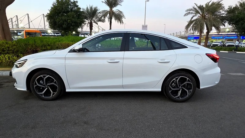 2025 MG MG5 Other Full option 2025 Zero km 1.5 Turbo White Black