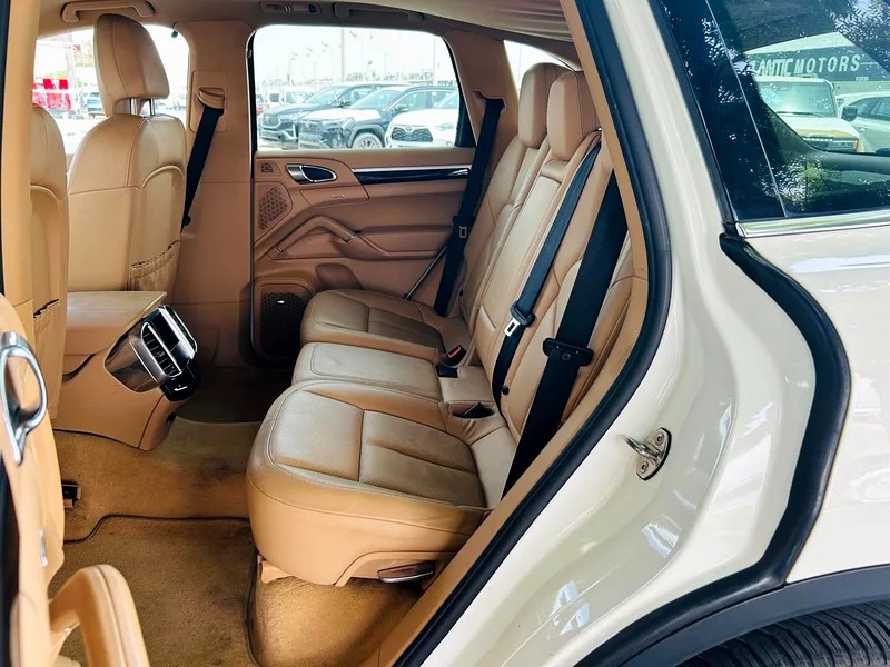 2011 Porsche Cayenne S 8 Cylinder Engine CLEAN TITLE White Beige