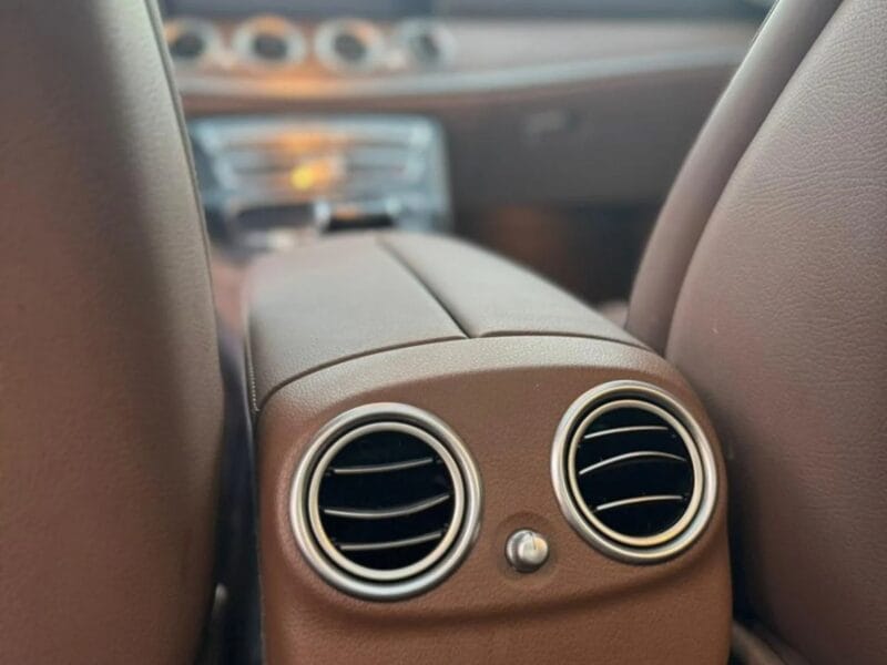 Mercedes-Benz E300 MERCEDES AMG E300 KIT 63 2019