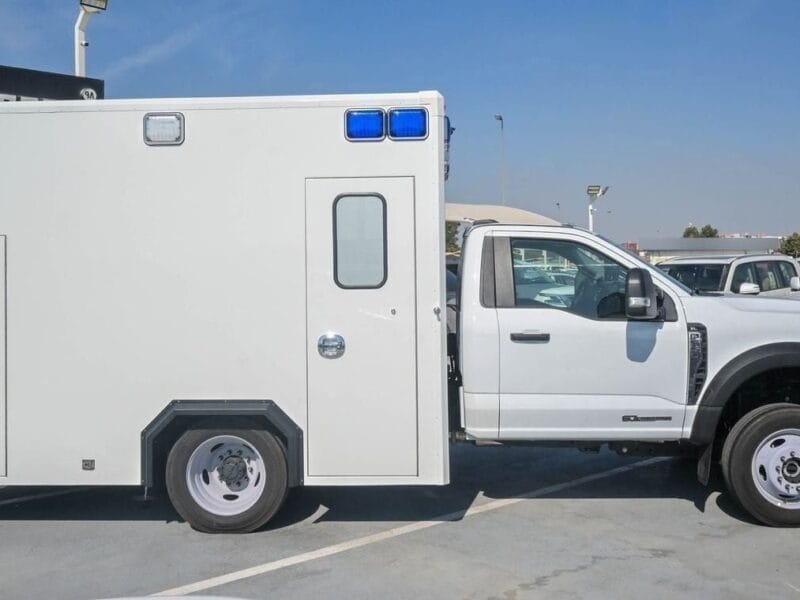 2024 Ford F550 XL Super Duty 6.7L V8 Turbo, 330 HP