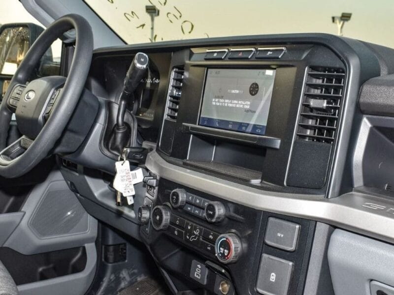 2024 Ford F550 XL Super Duty 6.7L V8 Turbo, 330 HP 4WD