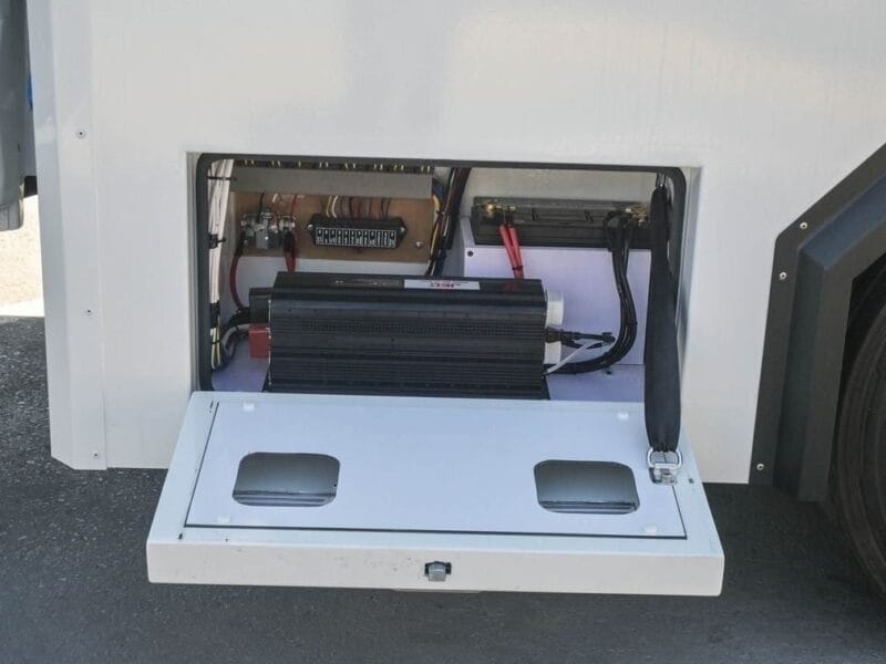 2024 Ford F550 XL Super Duty 6.7L V8 Turbo, 330 HP