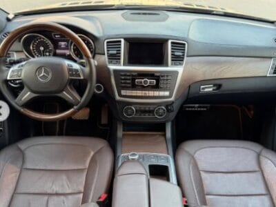 2015 MERCEDES BENZ GL550 V8 AUCTION GRADE 4/B