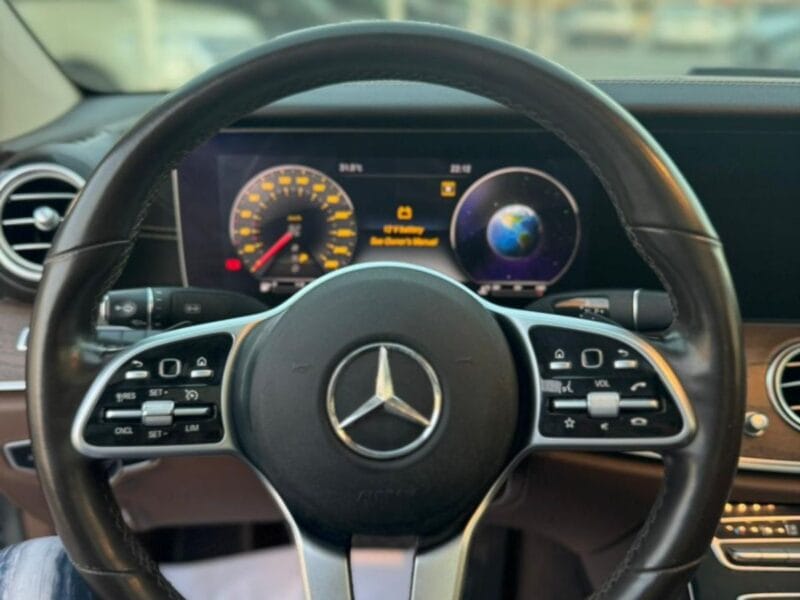 Mercedes-Benz E300 MERCEDES AMG E300 KIT 63 2019