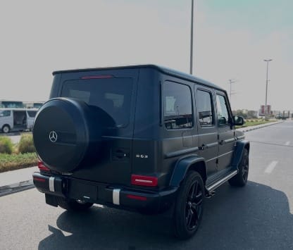 2021 MERCEDES BENZ G63 Black White Full Option