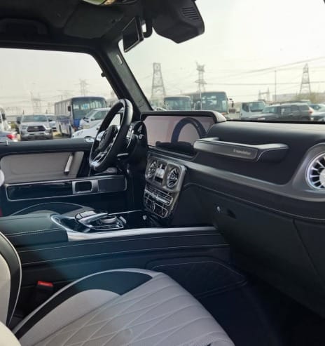 2022 MERCEDES-BENZ G63 FULL OPTION CHASSIS GUARANTEE Blue