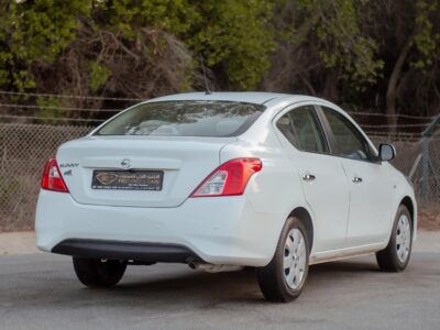 2023 Nissan Sunny SV 4 Cylinder Engine GCC Specs White Beige