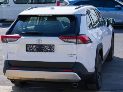 2025 Toyota RAV4 4 Cylinder Engine SUV GCC Specs White Grey
