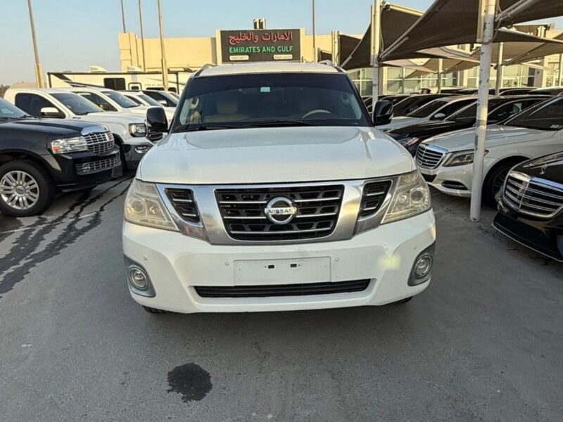 2013 Nissan Patrol SE 4.0 litre 6 Cylinder Engine SUV White Beige