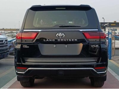 2025 Toyota Land Cruiser 3.L VXR TWIN TURBO Black Full Option
