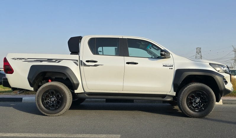 2024 Toyota Hilux GR-Sport 4.0L AT Petrol (White)