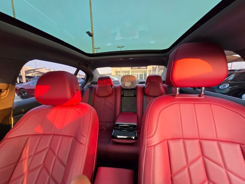 2025 BMW i5 eDrive35L Grey Electric German Specs