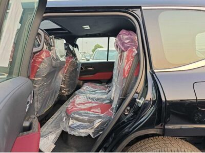 2025 Toyota Land Cruiser 3.L VXR TWIN TURBO Black Full Option