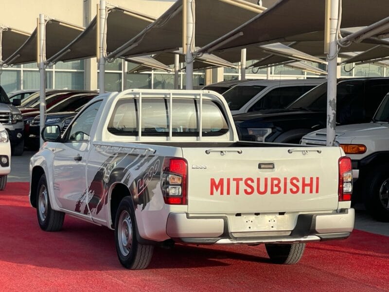 2021 Mitsubishi L200, 4x2, Single Cab White GCC Manual