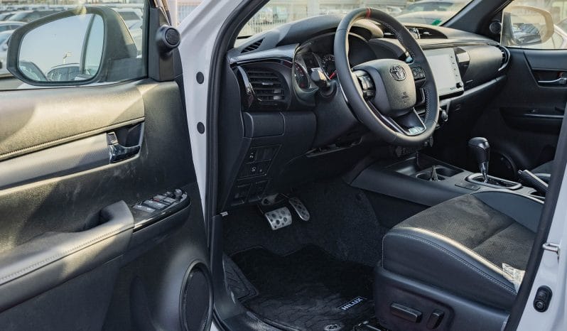 2024 Toyota Hilux GR-Sport 4.0L AT Petrol (White)