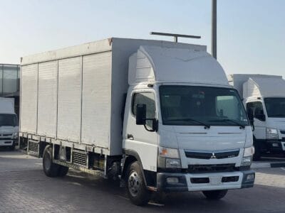 2019 Mitsubishi Canter, 18 FT, Water Shutter White Diesel Manual