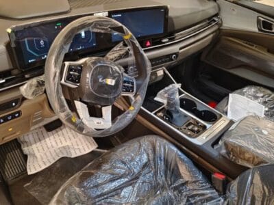 New 2025 Kia Carnival RWD Automatic