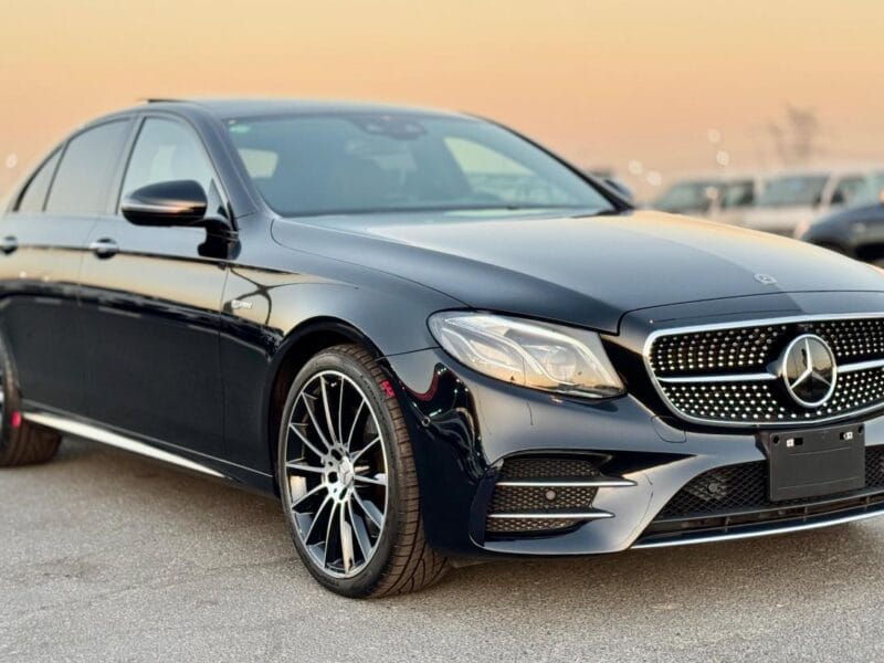 MERCEDES-BENZ E 43 BLACK 2017 A/T Petrol