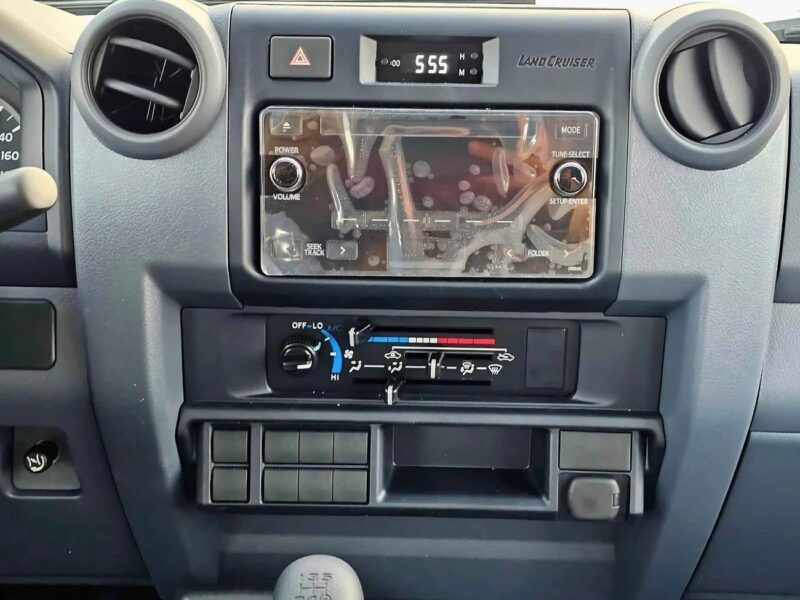 2025 Toyota Land Cruiser 70 4.2L DIESEL M/T 4WD White