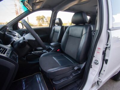 2020 CMC Z7 Standard 4 Cylinder Engine FWD GCC Specs White Black