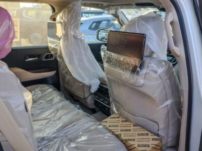 2025 Toyota Land Cruiser VXR 3.5L Twin-Turbo V6 GCC Specs White Beige