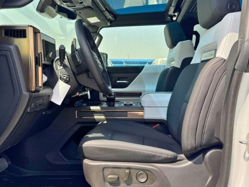 2024 GMC Hummer EV PICKUP 1.5L ELECTRIC GCC Specs White Black