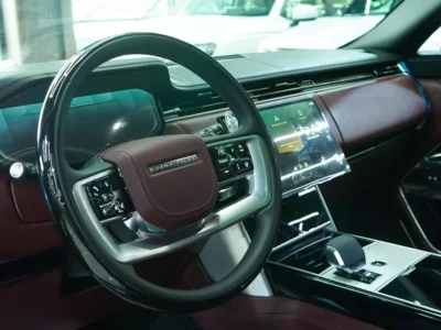 2026 Land Rover Range Rover AUTOBIOGRAPHY 8 Cylinder Black Burgundy