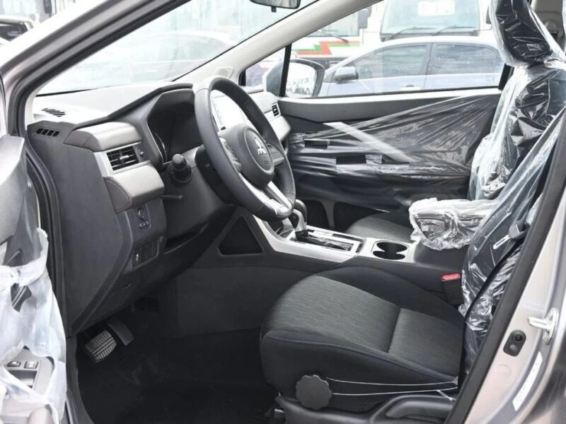 2024 Mitsubishi Xpander MITSUBISHI XPANDER 1.5L PREMIUM A/T PETROL Silver