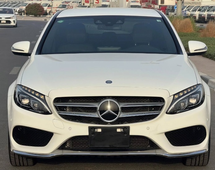 2016 MERCEDES-BENZ C200 V4 AUCTION GRADE 4.5/B