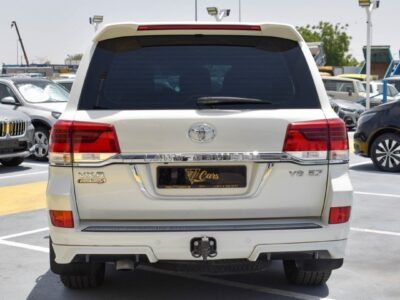 Toyota Land Cruiser VXR Grand Touring S 2020 Four-Wheel Drive