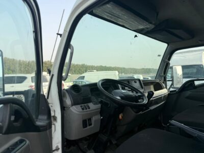 White 2019 Mitsubishi Canter, 18 FT, Water Shutter Diesel