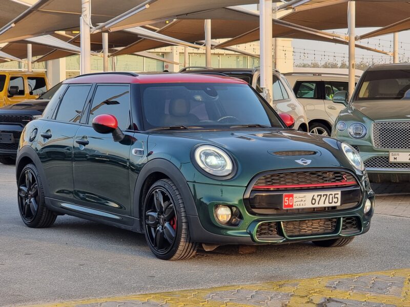 2018 Mini Cooper S - John Cooper Works GCC Specs