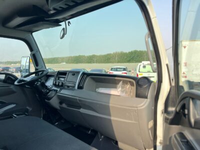 2019 Mitsubishi Canter, Watter Shutter, 18FT GCC White Manual