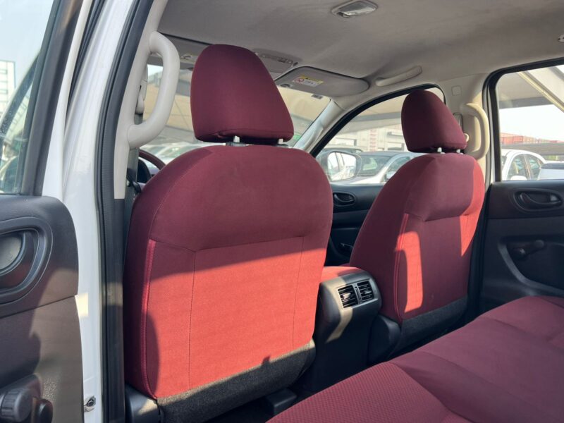 2020 Nissan Navara 4X2 Automatic White GCC Specs