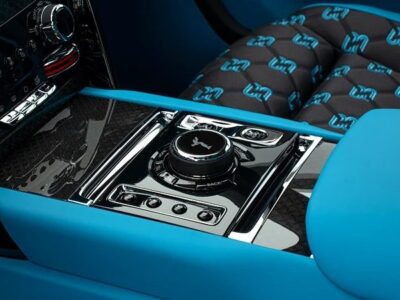 2025 Rolls Royce Cullinan 6.75 L Twin-turbo V12 Petrol