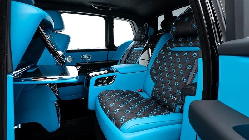 2025 Rolls Royce Cullinan 6.75 L Twin-turbo V12 Petrol