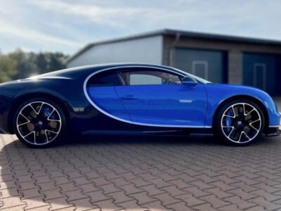 2018 Bugatti Chiron Blue Engine 8.0 L quad‑turbo W16