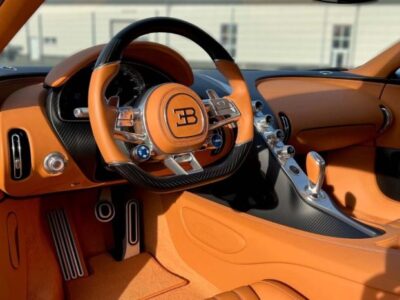 2018 Bugatti Chiron Blue Engine 8.0 L quad‑turbo W16