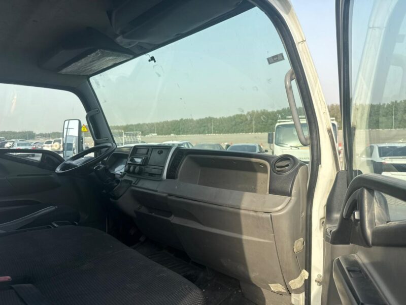 White 2019 Mitsubishi Canter, 18 FT, Water Shutter Diesel