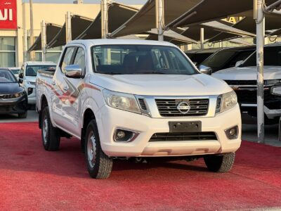 2020 Nissan Navara 4X4 Full Automatic White GCC