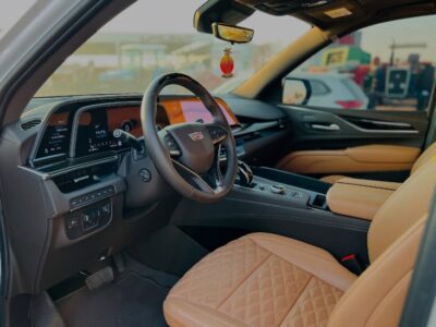 2023 CADILLAC ESCALADE 600 White FULL OPTION CHASSIS GUARANTEE