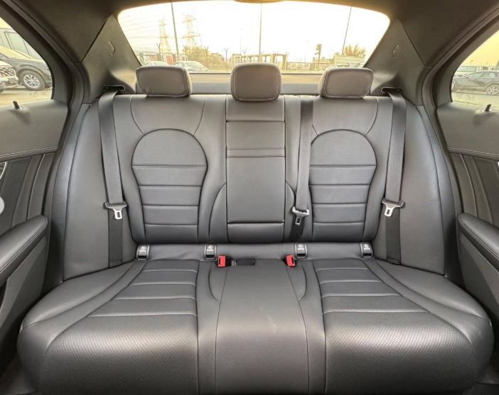 2016 MERCEDES-BENZ C200 V4 AUCTION GRADE 4.5/B