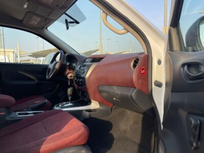 2019 Nissan Navara 4X2 Automatic White GCC Specs