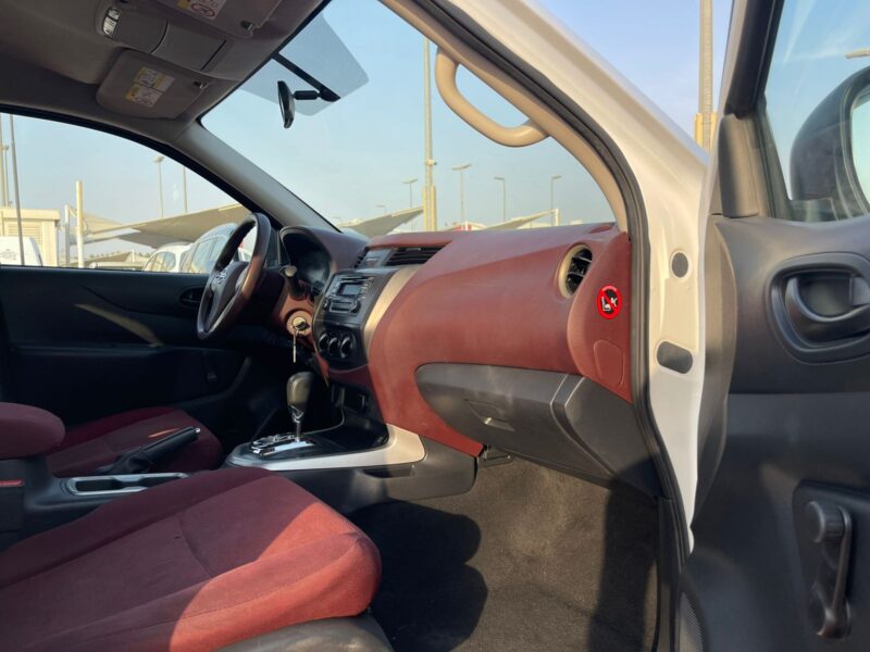 2019 Nissan Navara 4X2 Automatic White GCC Specs