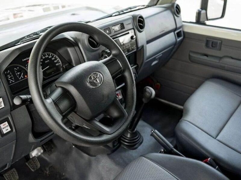 Toyota Land Cruiser 70 AMBULANCE LC78 4.2D MT MY2024