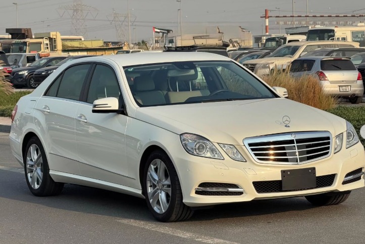2013 Mercedes-Benz E350 V6 Very Clean Car