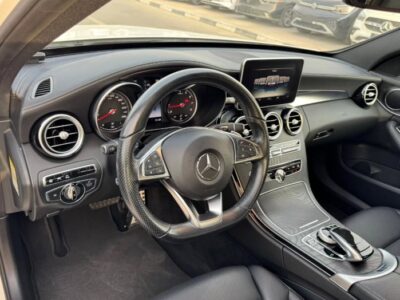 2016 MERCEDES-BENZ C200 V4 AUCTION GRADE 4.5/B