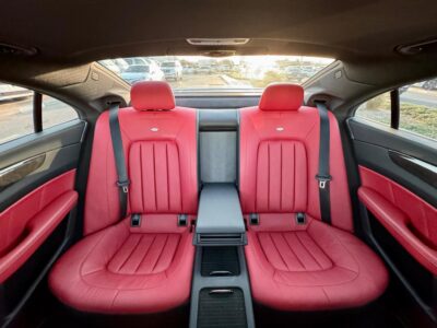 2012 Mercedes-Benz CLS 350 3.5 Liters V6 Sedan Black Red