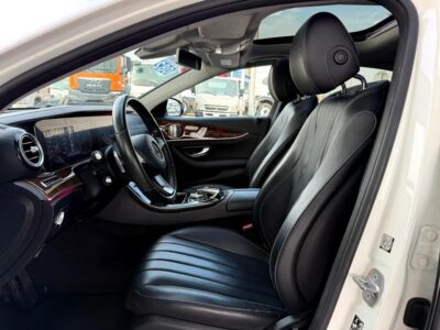 2018 Mercedes-Benz E-Class E400 4Matic White in MINT CONDITION